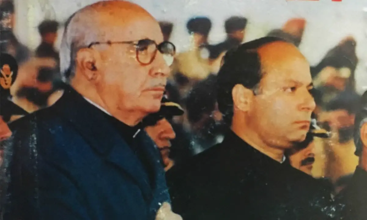 Ghulam Ishaq Khan Biography in URDU